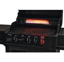 Barbecue à gaz Monroe Pro avec brûleur arrière infrarouge allumé, grilles de cuisson et boutons de commande avec régulateur Turbo Zone.