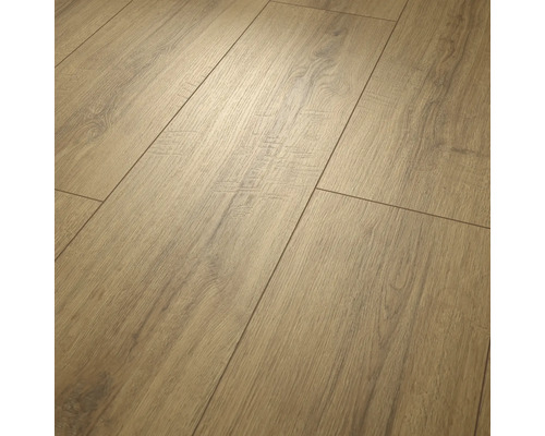 Revêtement de sol stratifié à structure bois et veines apparentes, design en lames