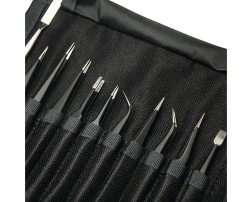 Präzisions-Pinzetten-Set in einer schwarzen Stofftasche mit verschiedenen Spitzenformen.