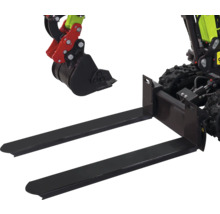 Fourche à palettes et godet pour mini-pelle en acier noir robuste.