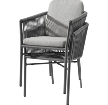 Chaises de jardin empilées avec cordage, cadre en métal et coussins d assise et de dossier gris.