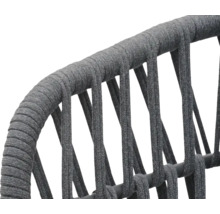 Détail du dossier avec tressage en corde sur une structure en métal.
