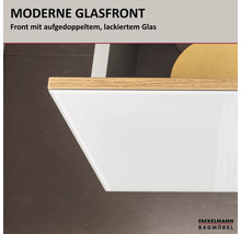 Fackelmann Badmöbel Logo. Moderne Glasfront mit aufgedoppeltem, lackiertem Glas und Kante in Holzoptik.