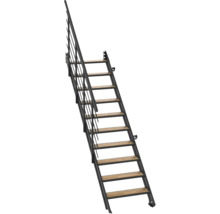 Moderne Wangentreppe mit Holzstufen und schwarzem Metallgeländer.