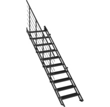 Schwarze Metalltreppe mit einseitigem Geländer und Gitterstufen.