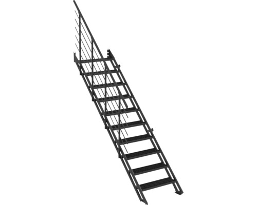 Schwarze Metalltreppe mit einseitigem Geländer und Gitterstufen.