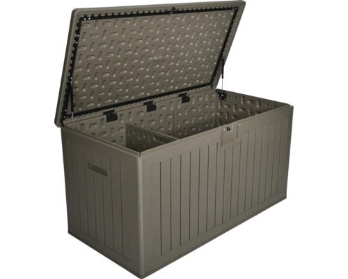 Coffre de jardin ouvert en plastique avec aspect bois, vérins à gaz et cloison de séparation intérieure.