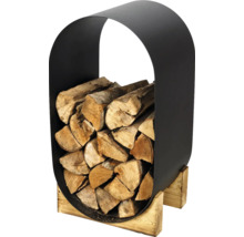 Kaminholzregal aus Metall mit Holzsockel, befüllt mit Brennholz.