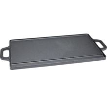 Plaque de cuisson rectangulaire en fonte avec deux poignées latérales.