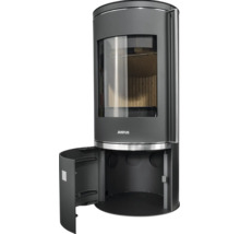 Poêle à bois Justus, cylindrique, avec vitre et compartiment de rangement inférieur ouvert.