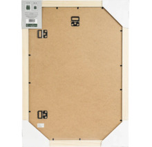 Rückseite eines Bilderrahmens aus Holz mit stabiler Rückwand und Metallaufhängern für Hochformat und Querformat.