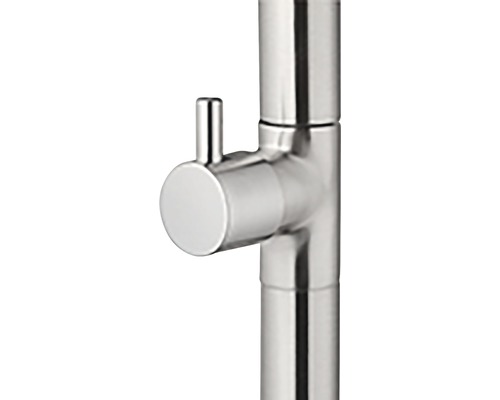 Detailaufnahme einer Armatur aus Metall