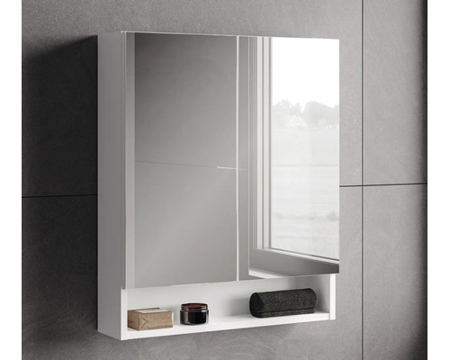 Armoire de toilette moderne pour salle de bain avec deux portes miroirs et une étagère ouverte en bas, fixée sur un mur carrelé.