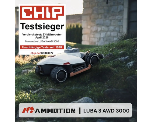 Mammotion LUBA 3 AWD 3000 Mähroboter auf Hanglage mit CHIP Testsieger Siegel.