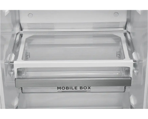 Ausziehbare Mobile Box Schublade für den Kühlschrank aus transparentem Kunststoff.