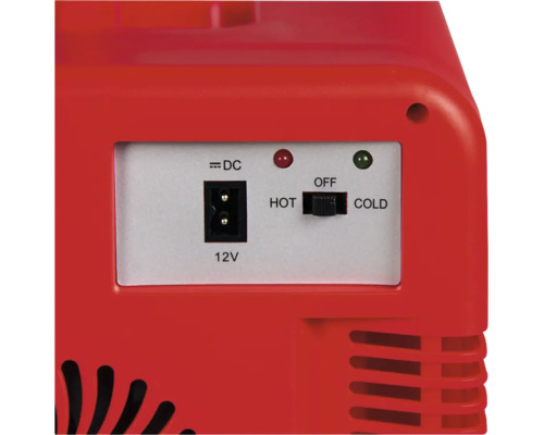 Bedienfeld einer tragbaren Kühlbox mit 12 Volt DC-Anschluss, Schiebeschalter für die Einstellungen warm, aus und kalt sowie Kontrollleuchten.