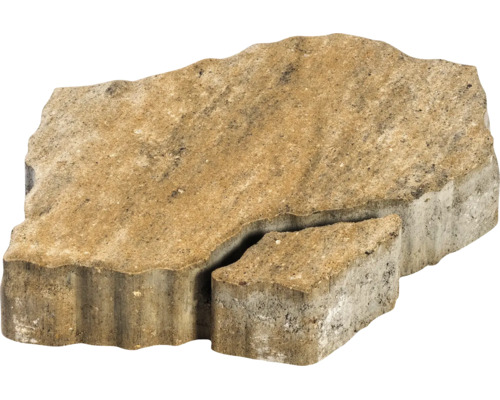 Unregelmässig geformter Pflasterstein aus Beton in Sandsteinoptik mit strukturierter Oberfläche.