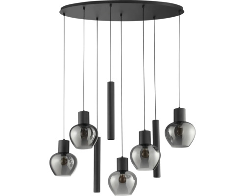 Suspension avec plusieurs globes en verre et éléments cylindriques sur une plaque de plafond ronde.