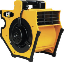 Gelb-schwarzer CAT Industrie-Ventilator aus Kunststoff mit Tragegriff, verstellbarem Luftauslass und Caterpillar Logo.
