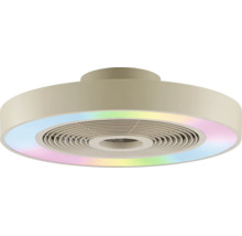 Flacher, runder Deckenventilator mit integriertem LED-Lichtring in Regenbogenfarben und verdeckten Rotorblättern.