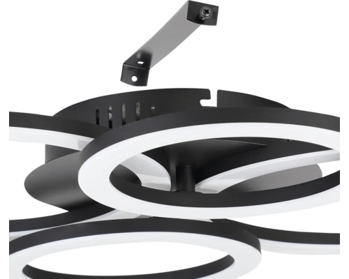 Plafonnier LED moderne en noir et blanc avec éléments annulaires et support de montage en métal.