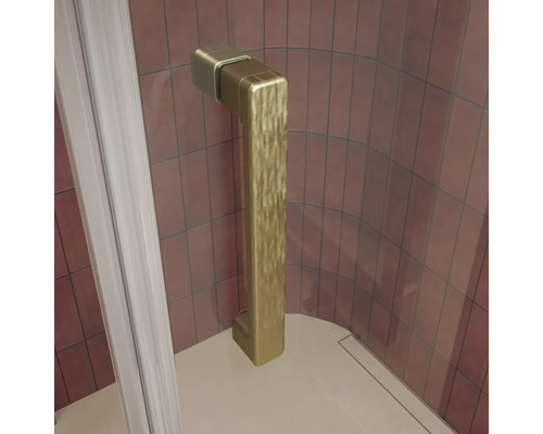 Poignée murale en métal au design angulaire pour montage sur paroi de douche.