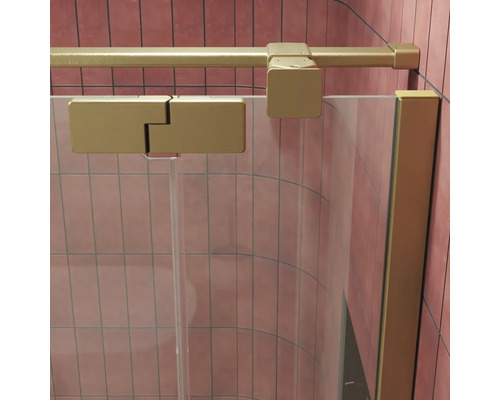 Profil de cabine de douche en métal avec charnière sur paroi de douche en verre transparent devant un mur carrelé