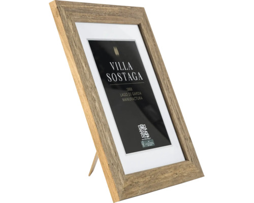 Cadre photo en bois ancien avec support et une affiche publicitaire de Villa Sostaga.