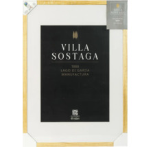 Cadre photo Villa Sostaga Salo en bois massif, 70 par 100 centimètres, avec passe-partout et certification FSC.