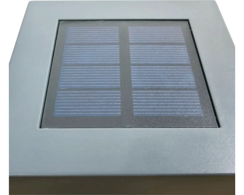 Panneau solaire carré pour éclairage extérieur à monter sur poteau ou surface.