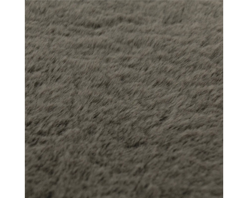 Surface en tissu avec une structure pelucheuse en fausse fourrure douce pour plaids ou coussins