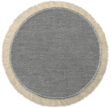 Tapis rond en fausse fourrure avec envers structuré