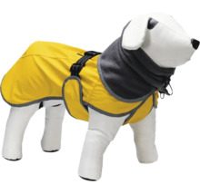 Imperméable pour chien avec col présenté sur un mannequin chien.