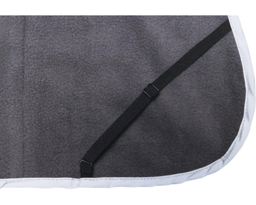 Vue détaillée d'une protection textile avec sangle de fixation élastique