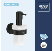 Distributeur de savon Grohe QuickFix pour montage mural avec finition mate et réservoir en verre, compatible avec collage ou perçage.