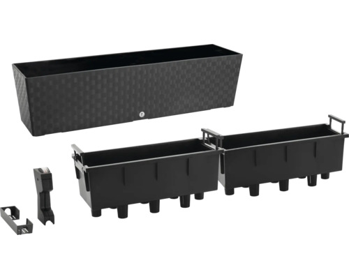 Jardinière rectangulaire en plastique texturé, comprenant deux bacs intérieurs et accessoires d'arrosage pour balcon.
