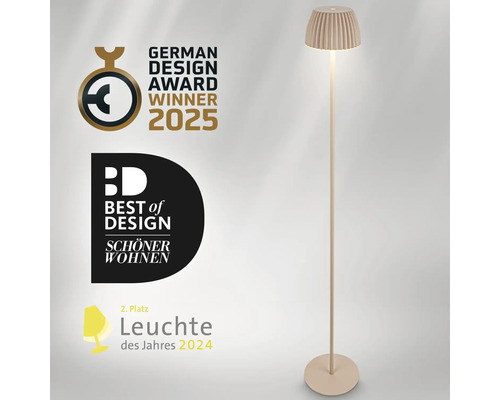 Lampadaire moderne avec abat-jour plissé, lauréat du German Design Award 2025 et du prix Best of Design de Schöner Wohnen.