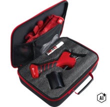 Felco Akku Gartenschere Set in Aufbewahrungstasche mit Arbeitshandschuhen und Pflegespray (Image AI modified or generated)