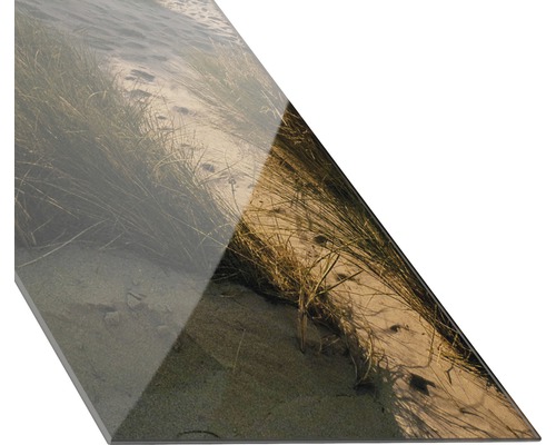 Dekorfliese mit Gras- und Sandmotiv