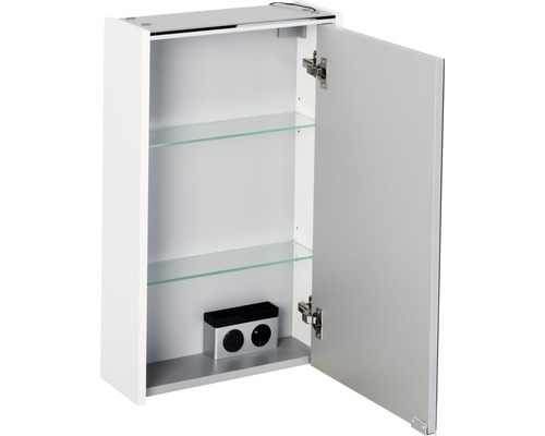 Armoire de toilette ouverte avec deux étagères en verre et prise