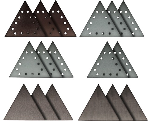 Plusieurs papiers abrasifs triangulaires perforés