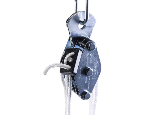 Seilrolle mit Haken zur Lastenbewegung