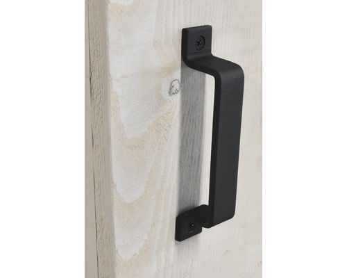 Schwarzer Türgriff aus Metall an einer Holztür