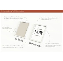 Zwei weisse Bilderrahmen, einer mit der Rückseite und einer mit der Vorderseite, mit dem Text: Yesterday, Now, Tomorrow