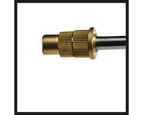 Vue détaillée d''un manchon de cheville en laiton avec filetage