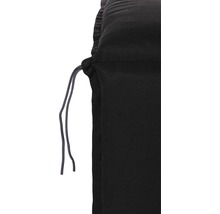 Detailaufnahme einer schwarzen Hose mit Kordelzug