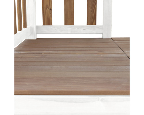 Terrasse en bois avec clôture en bois