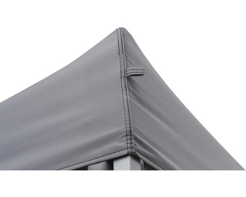 Vue détaillée d''un toit de pavillon gris