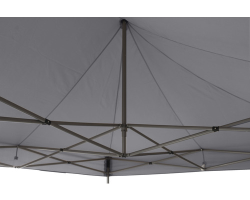 Vue détaillée du baldaquin d''un pavillon avec cadre métallique