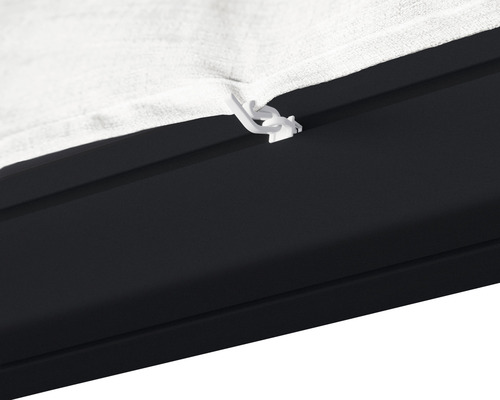 Gros plan d''un pavillon avec toit en tissu et clip de fixation